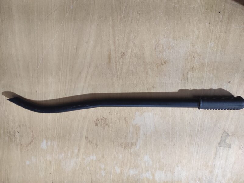 Metāla kobra ar izliekumu apaļa 70cm , 20mm