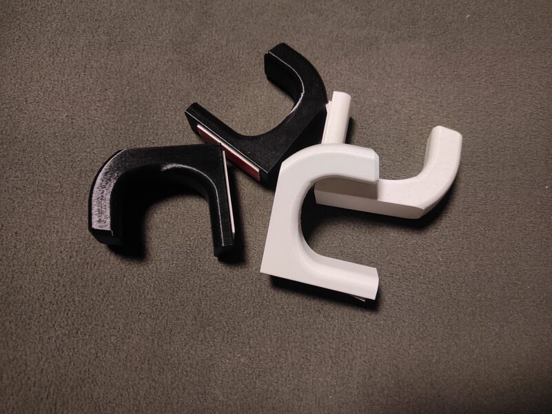 Stick to Wall Rod Holders / Balti un Melni Makšķeru Turētāji Līmējami pie Sienas