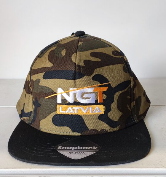 NGT LOGO kamuflāžas cepure ar plakanu nagu, Camo snapback - 2 veidi