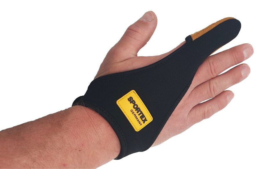 SPORTEX Finger protection Neoprene/leather , Ādas un neoprēna pirksta aizsargs iemetienam
